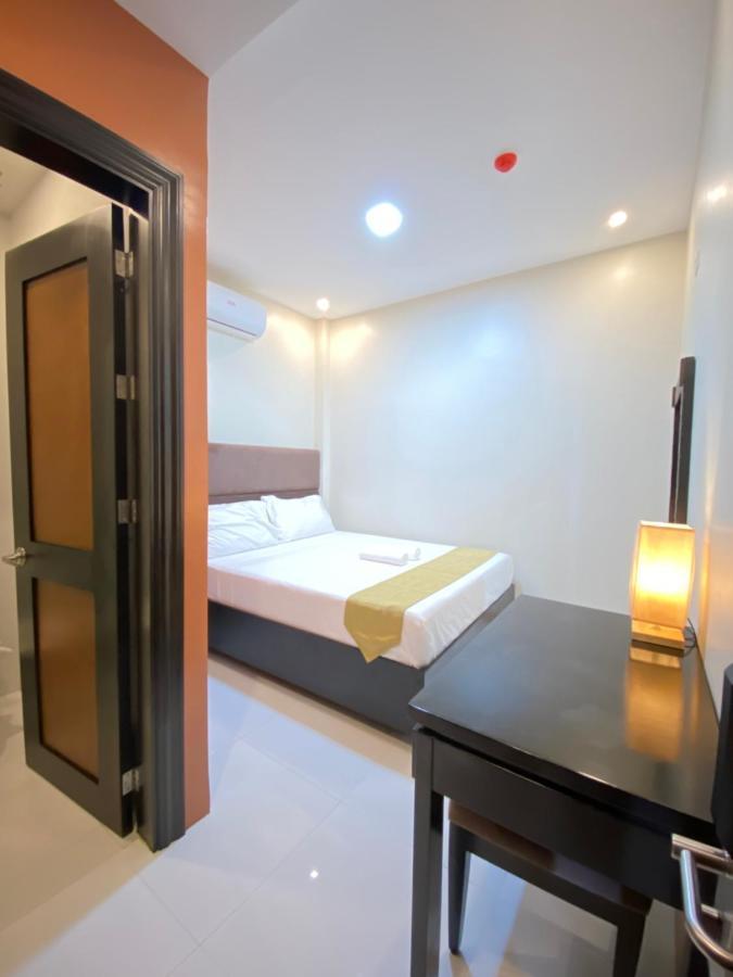 Eight Breeze Otel Baclayon Dış mekan fotoğraf