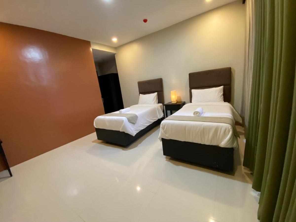 Eight Breeze Otel Baclayon Dış mekan fotoğraf