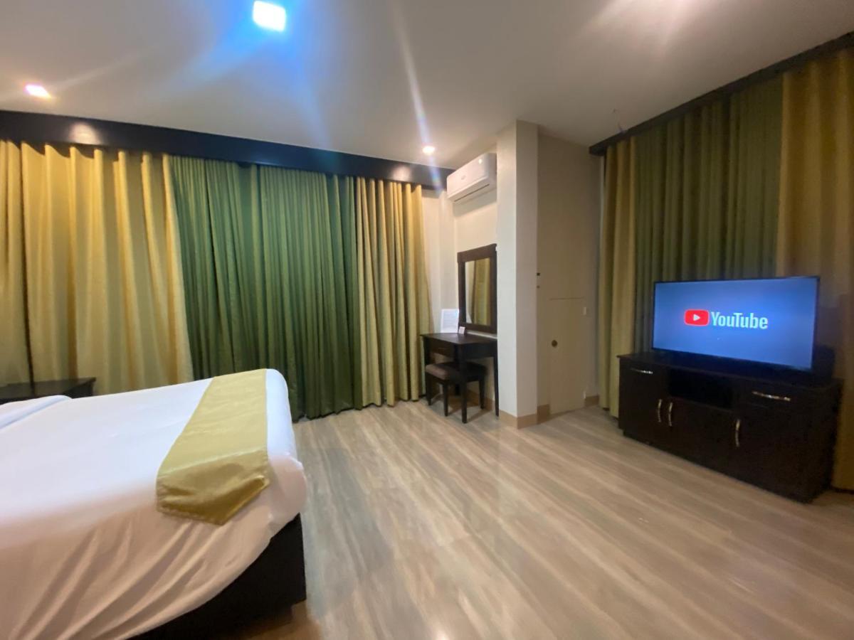 Eight Breeze Otel Baclayon Dış mekan fotoğraf