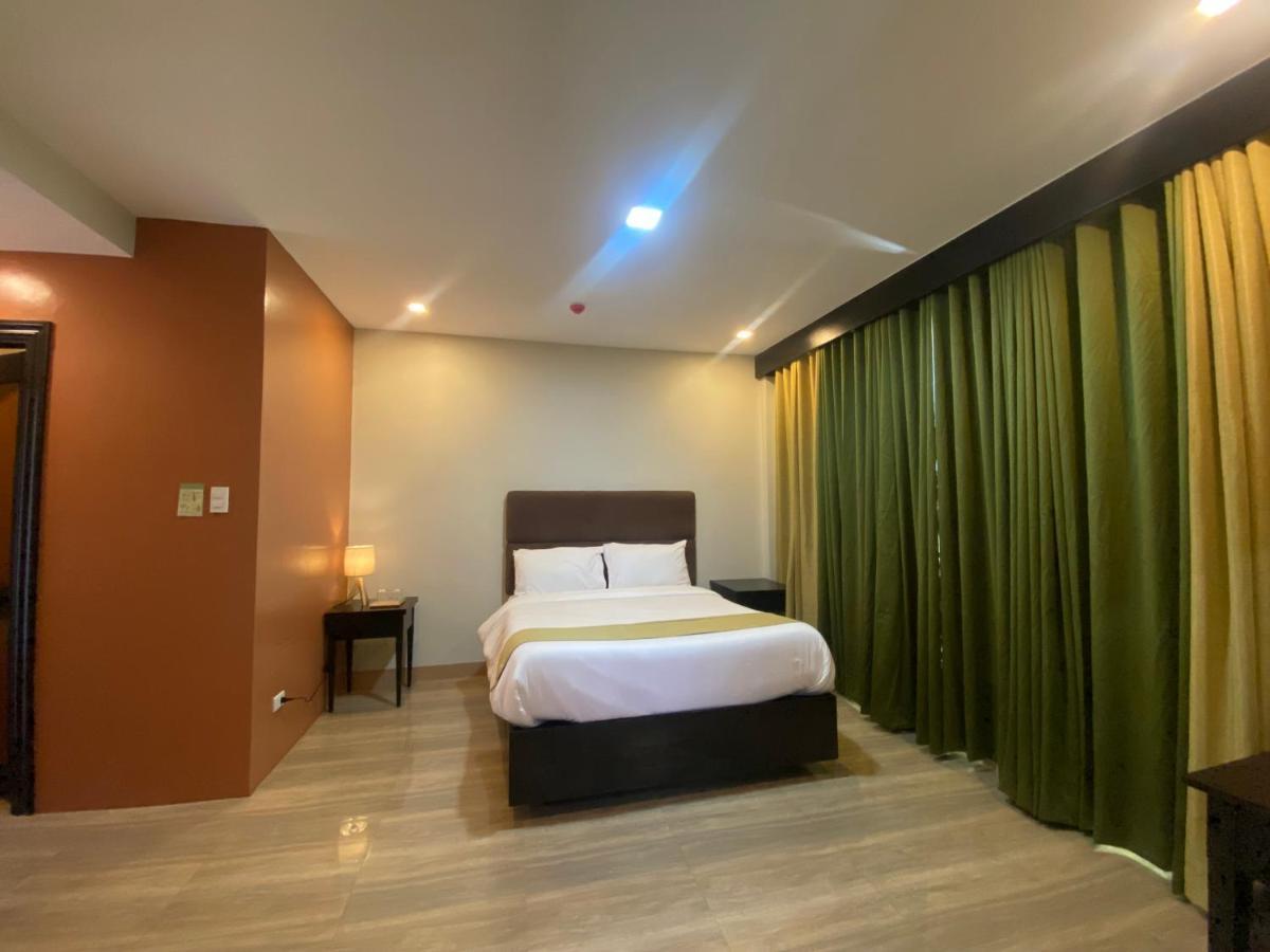 Eight Breeze Otel Baclayon Dış mekan fotoğraf