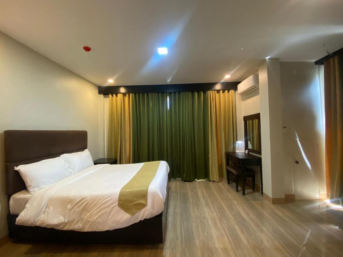 Eight Breeze Otel Baclayon Dış mekan fotoğraf