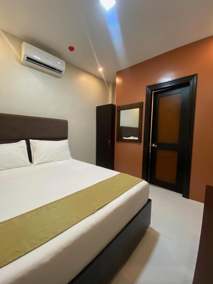 Eight Breeze Otel Baclayon Dış mekan fotoğraf