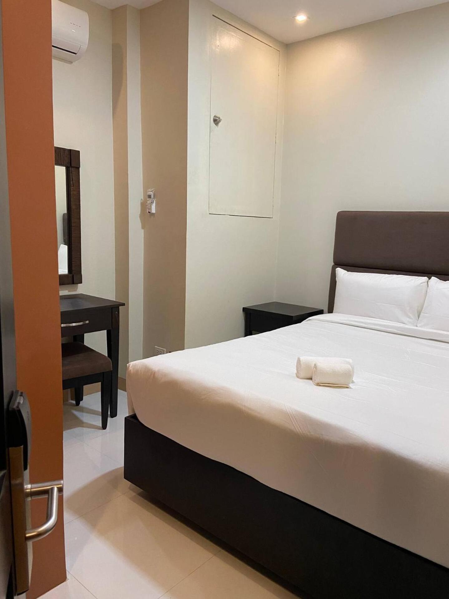 Eight Breeze Otel Baclayon Dış mekan fotoğraf