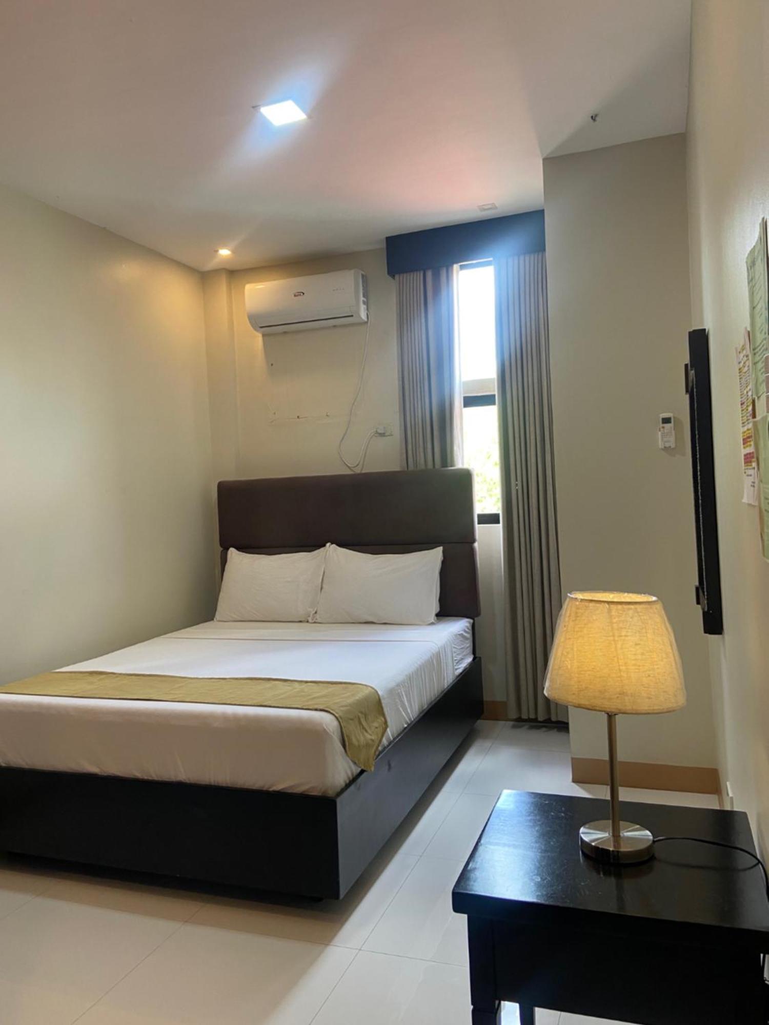 Eight Breeze Otel Baclayon Dış mekan fotoğraf